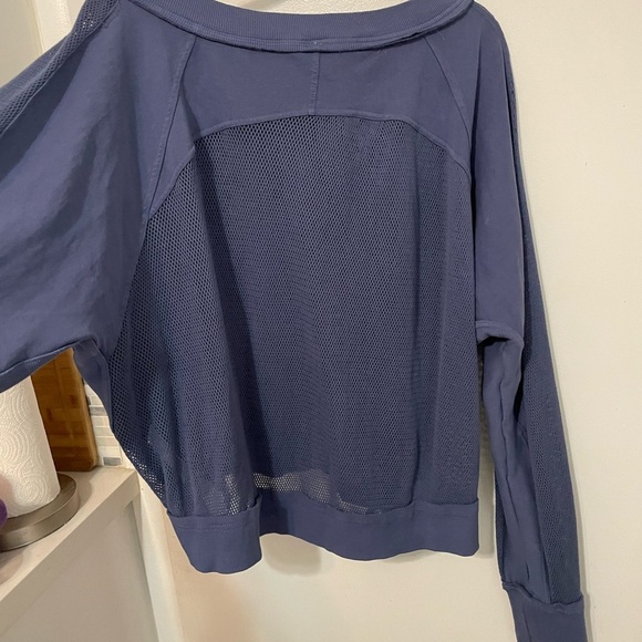 Daily Practice by Anthropologie Navy Marine oversized mesh back yoga Shirt Lg - Picture 12 of 16
